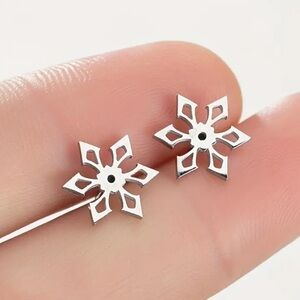 Ornate Snowflake Silver Toned Stud Earrings